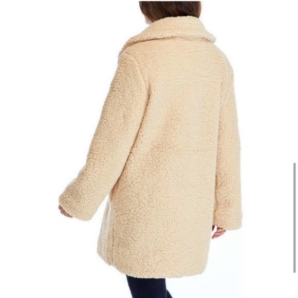 C&C California Sherpa Teddy Coat - Picture 2 of 4